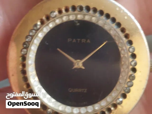 ساعتين حريمي واحدة بترا سويسري والثانية رادو سويسري