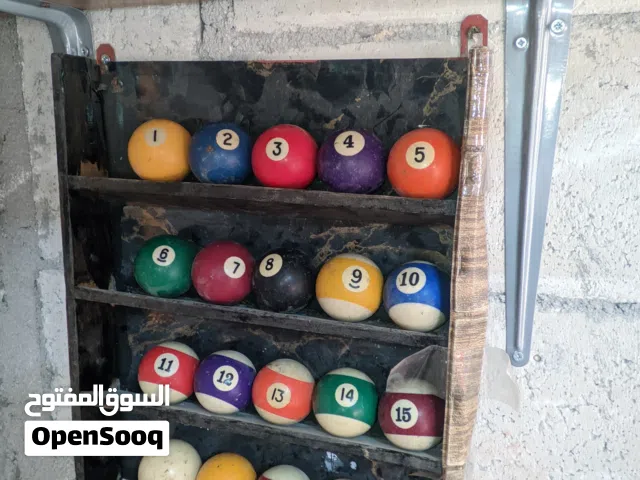 طقم طابات بلياردو أصلي بحالة ممتازة
