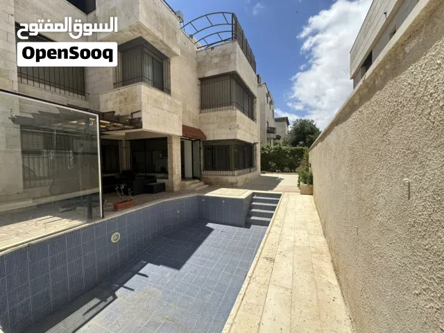 فيلا مستقلة بالقرب من مدارس المنتسوري مقابل المدينة الطبية دابوق/خلدا