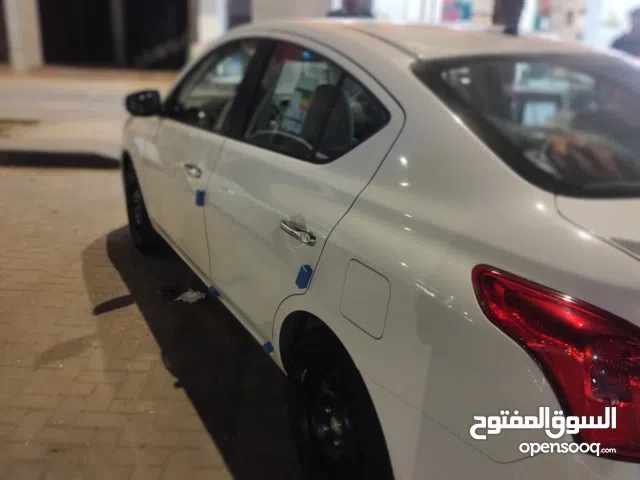 Used Nissan Sunny in Basra