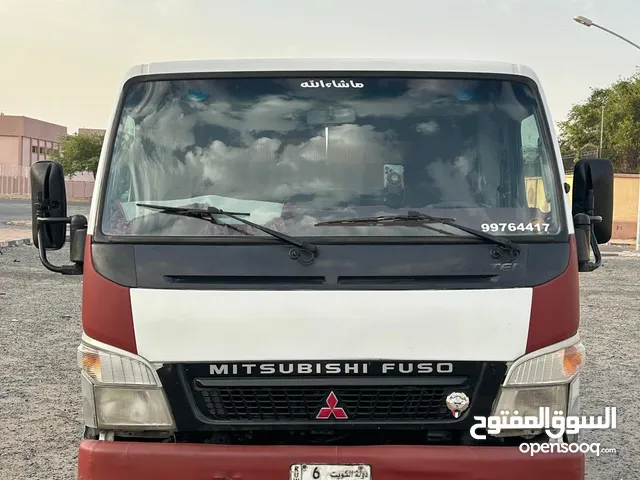 Flatbed Mitsubishi 2014 in Al Jahra