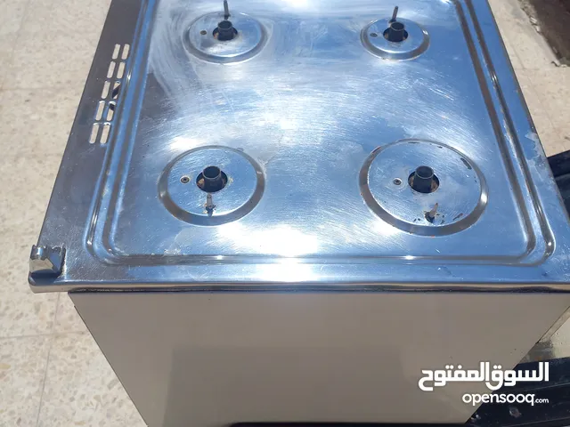 غاز اربع عيون وفرع علوي سفلي غاز بحالة ممتازة جدآ استعمال طالب جامعة يعني قهوة وشاي واندومي