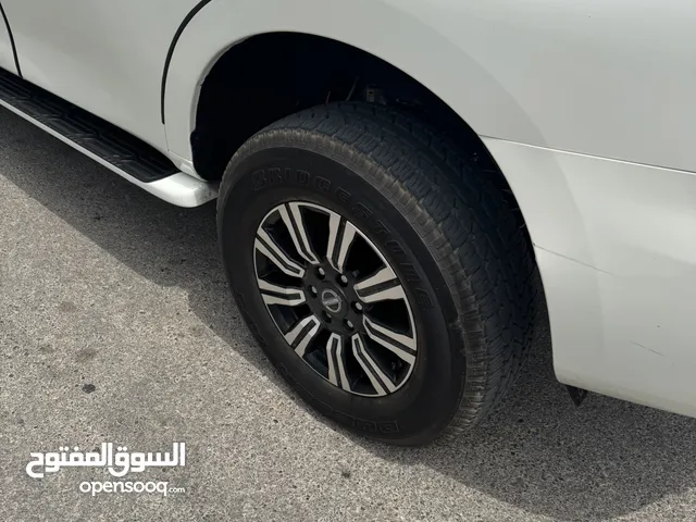 رنجات وتواير نيسان nissan rims and tyres