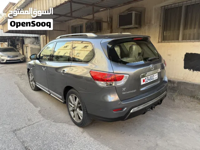 2015 نيسان باثفايندر SV