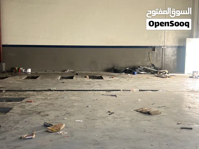 للايجار مخزن 10 الاف متر في المنطقة العاشرة