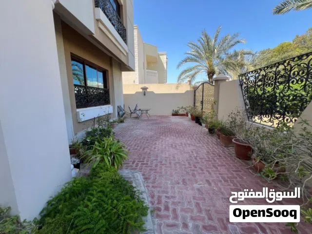 200 m2 3 Bedrooms Apartments for Rent in Abu Dhabi Al Mushrif