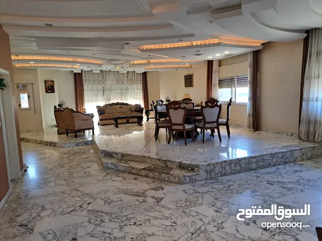 412 m2 3 Bedrooms Apartments for Rent in Amman Jubaiha