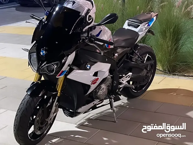 BMW S 1000 R 2016 in Al Ain