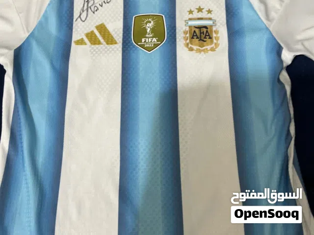 قميص منتخب الارجنتين اصلي وموقع من خافيير سافيولا