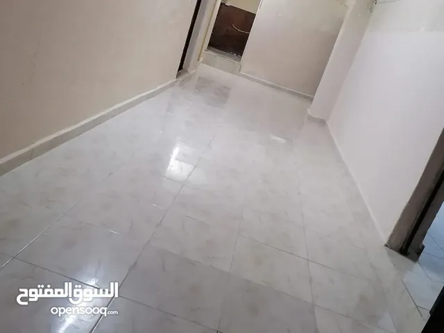 200 m2 4 Bedrooms Apartments for Rent in Al Karak Al-Marj