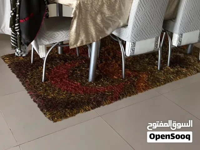 طاوله طعام