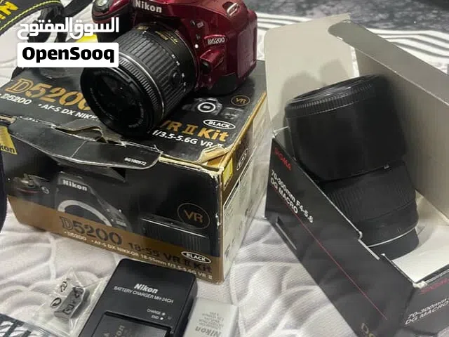 كامره نيكون 5200