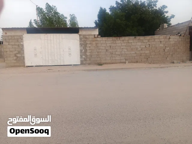 13 m2 5 Bedrooms Townhouse for Sale in Basra Khor Al Zubair