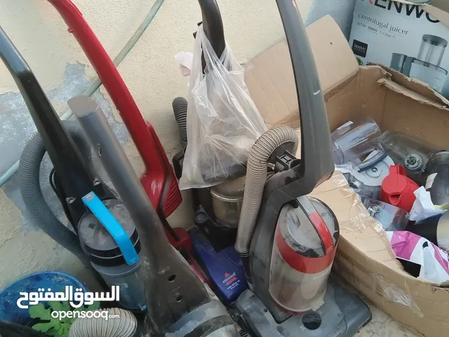 اجهزة كهربائية بحاجة لصيانة ويوجد منها شغال ويوجد قطع خلاطات. شافات قطع غيار غير اللي بالصور