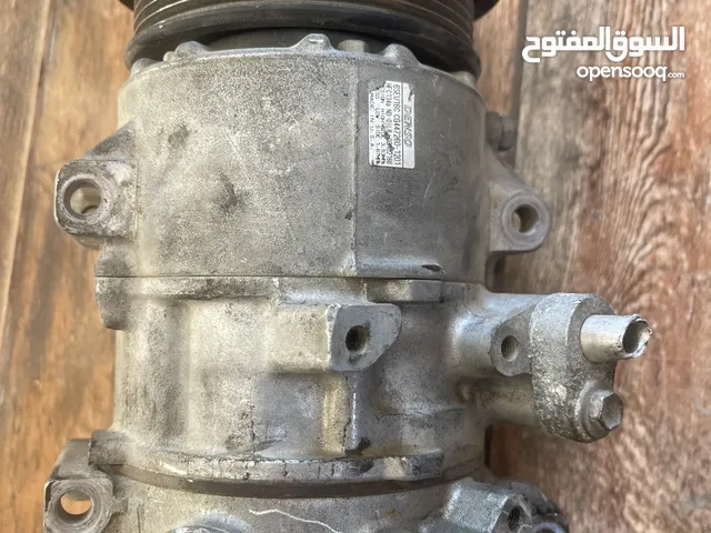 كمبريسر كامري موديل 2010 نظيف جدا مستخدم شي بسيط