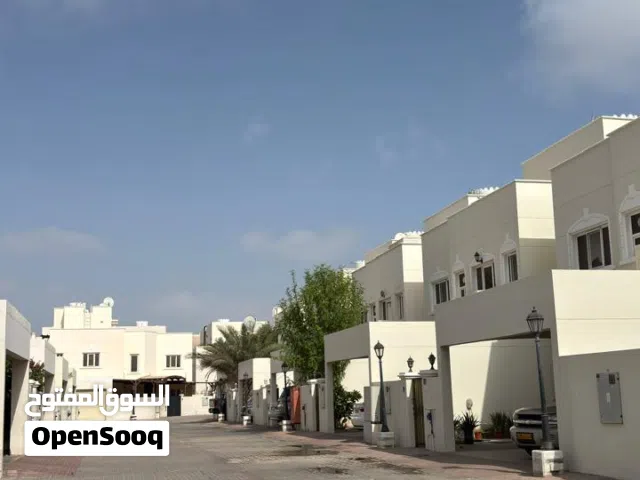 288 m2 5 Bedrooms Villa for Sale in Muscat Al Khoud