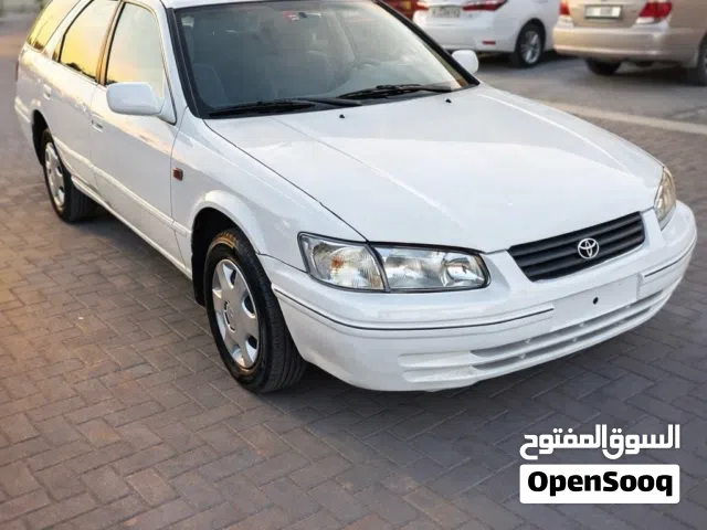 2001 تويوتا كامري GL