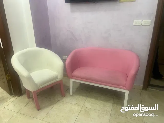 اثاث ريسبشن للبيع كنابايات و طاولة و مكتب استقبال و كرسي