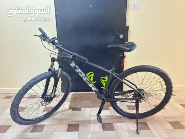 Trek Marlin 5  Gen 2— Mint Condition  Lithium Grey  Full Papers