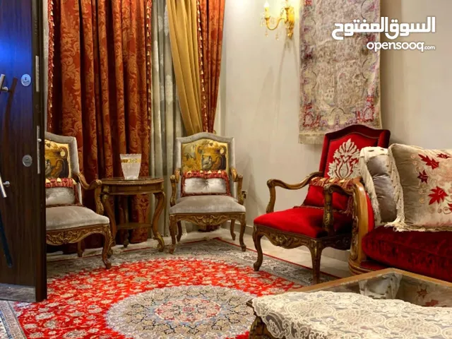 دار حديث معروض للبيع في الحارثية - المحامين