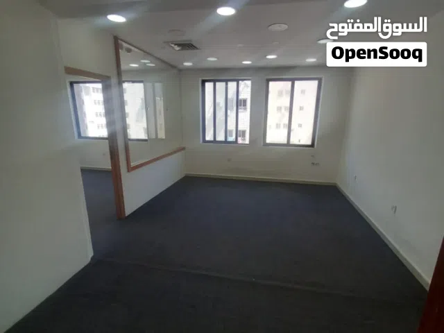 مكتب للايجار