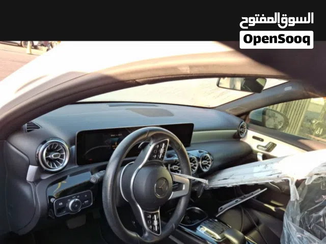 مرسيديس A220 بسعر 5500 مناسبة للاستخدام والاستفادة سعرها بالسوق 8  فيها فايدة. تشليع فقط حادث