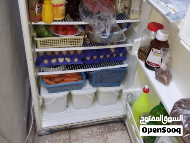 ثلاجة في حالة الوكالة شغالة اكبيرة ماشاء الله تب نضافه الموقع جسر ماركا