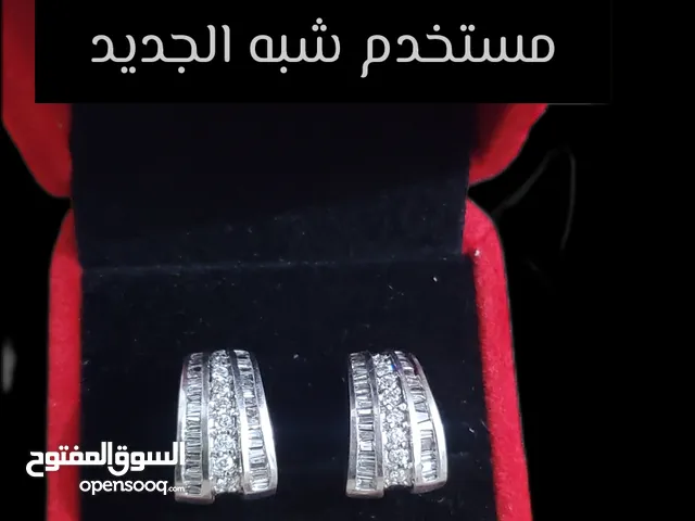 خواتم نسائي حسب الطلب فضه مطلي بالذهب+قطب الماس رقم واحد السعر 1700$ مضمون قابل للفحص تم تخفيض السعر