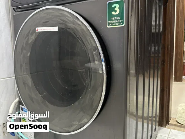 غسالة في حالة الوكالة جديده استعمال شهرين فقط 12 كيلو