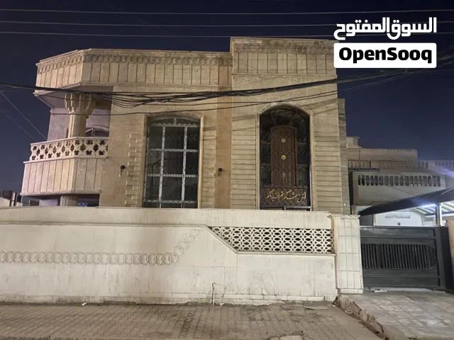 400 m2 More than 6 bedrooms Townhouse for Rent in Baghdad Dora