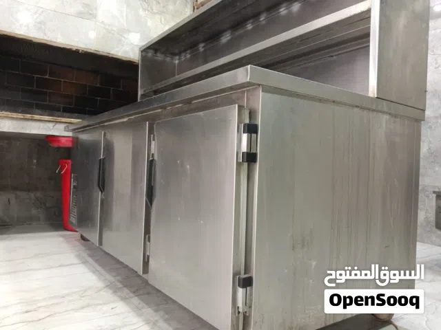 للبيع اغراض مطعم نظيفه