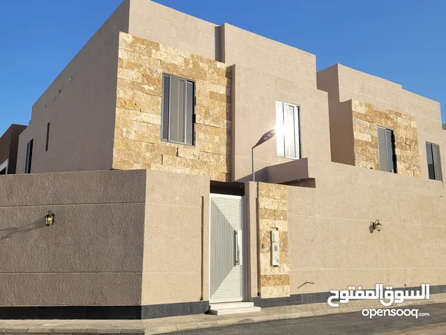 225 m2 4 Bedrooms Villa for Sale in Al Riyadh Badr