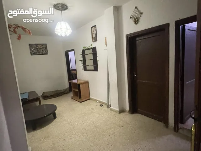 شقة للإيجار 150 دينار وساعة كهرباالعنوان ضاحية الأمير حسن بجانب مسجد الفالوجة للاستفسار