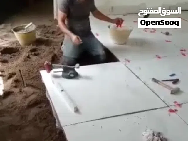 فنى تركيب سيراميك وبروسلين وسلبات وتركيب الرخام والجيرانيت مع جوده فى العمل ودقه فى التنفيذ