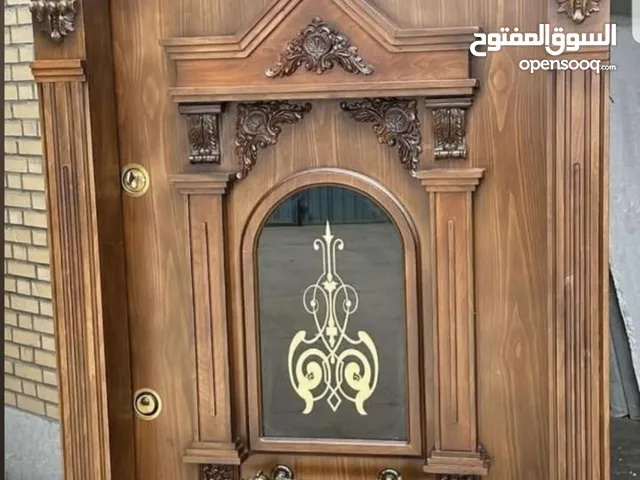 تصنيع جميع أنواع الأبواب