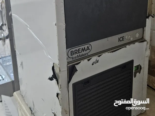 ice maker brema مكينة مكعبات ثلج