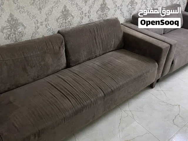 كنب نضيف جيد