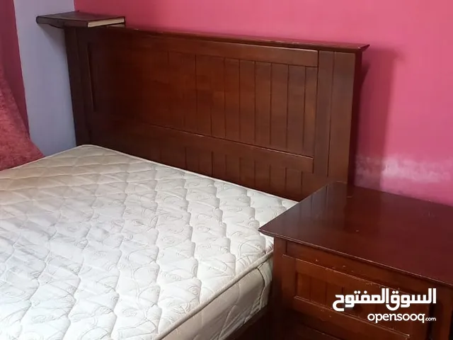 غرفة نوم شباب أو صبايا