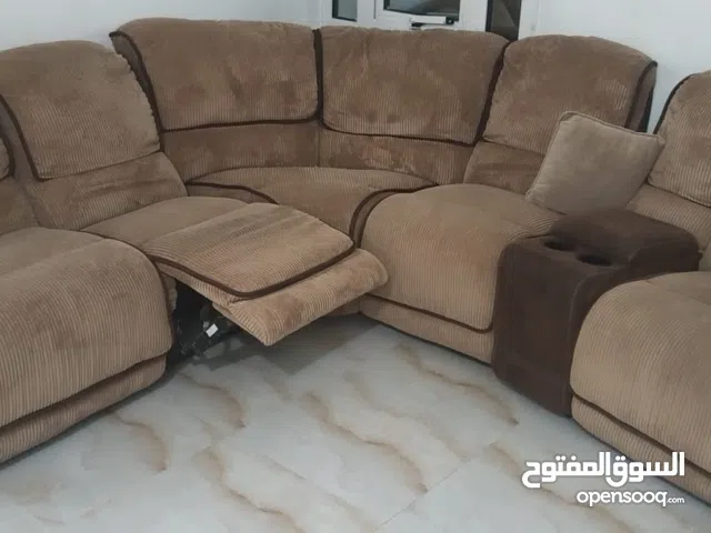 Reclining sectional sofa