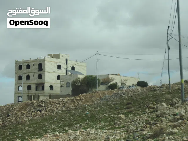 ارض مميزة جدا للسكن او الاستثمار اعلى قمة في ضاحية المدينة جريبا على شارعين عشرينات 488م فقط 40000