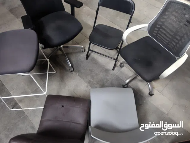 كراسي للبيع، جميع انواع الكراسي متوفره،مكاتب،حديقه،منزل. Chairs for sale, all types of chairs are av