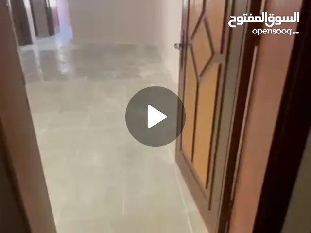 شقه للبيع بسعر مغري جداً