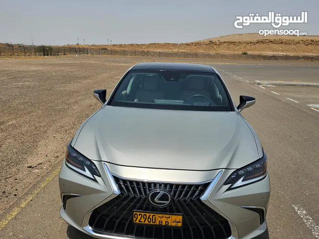 Used Lexus ES in Buraimi