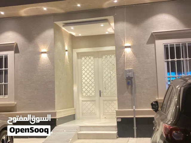 120 m2 2 Bedrooms Apartments for Rent in Al Riyadh Al Malqa