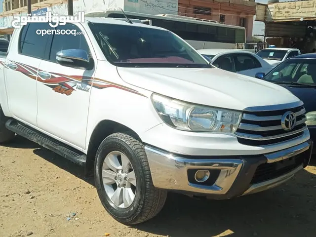 Used Toyota Hilux in Aden