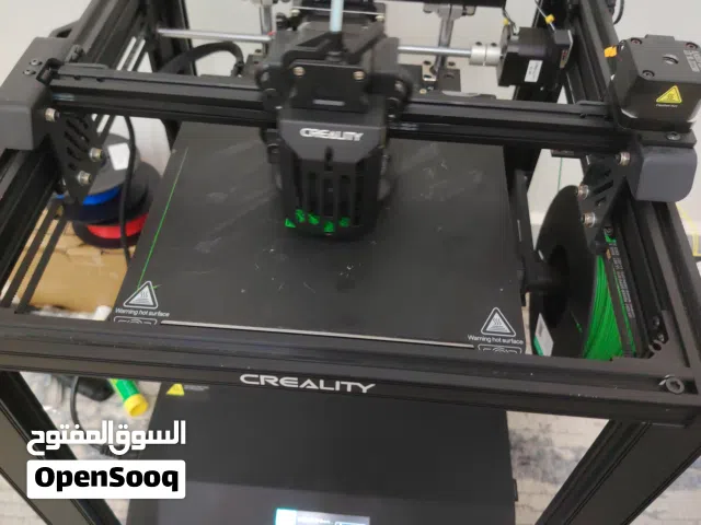 للبيع طابعة Ender 5 S1 الاحترافية (استعمال خفيف) مع ملحقات و الخيط ( الوصف مهم)