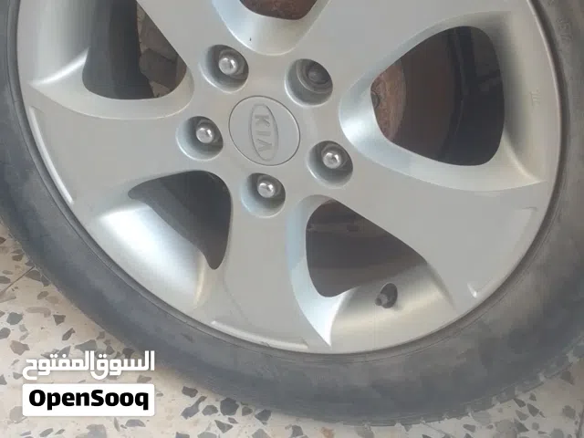 مطلوب ديسكو طرف واحد كيا سيراتو زى اللى فى صورة