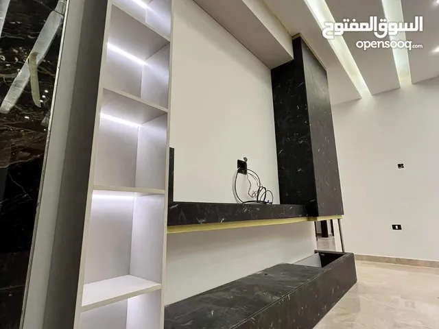 225 m2 3 Bedrooms Apartments for Sale in Amman Hjar Al Nawabilseh