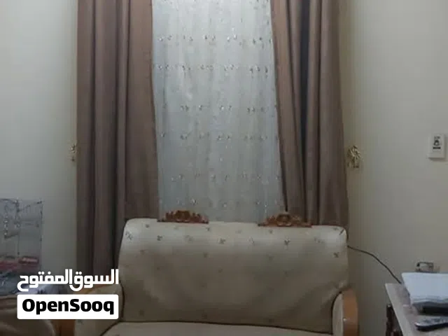 انترية اللون بنى