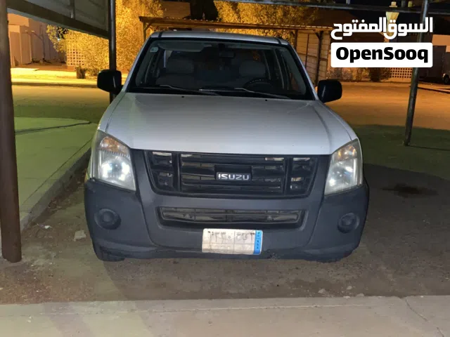 مندوب توصيل ونقل اغراض في تبوك وخارجها بسياره ونيت (غمارتين)دقة المواعيد،وامنه في النقل،وسعار